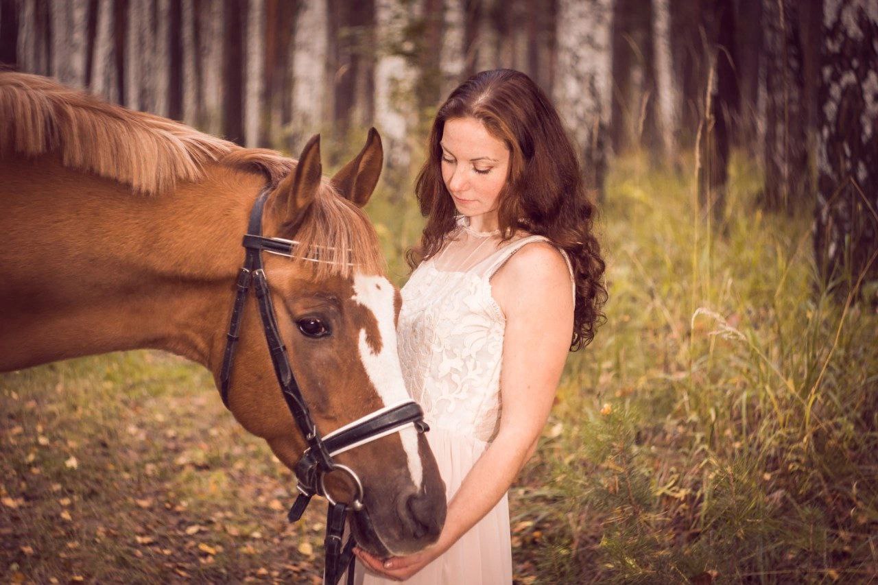 Александра Пудовкина - занятия иппотерапией